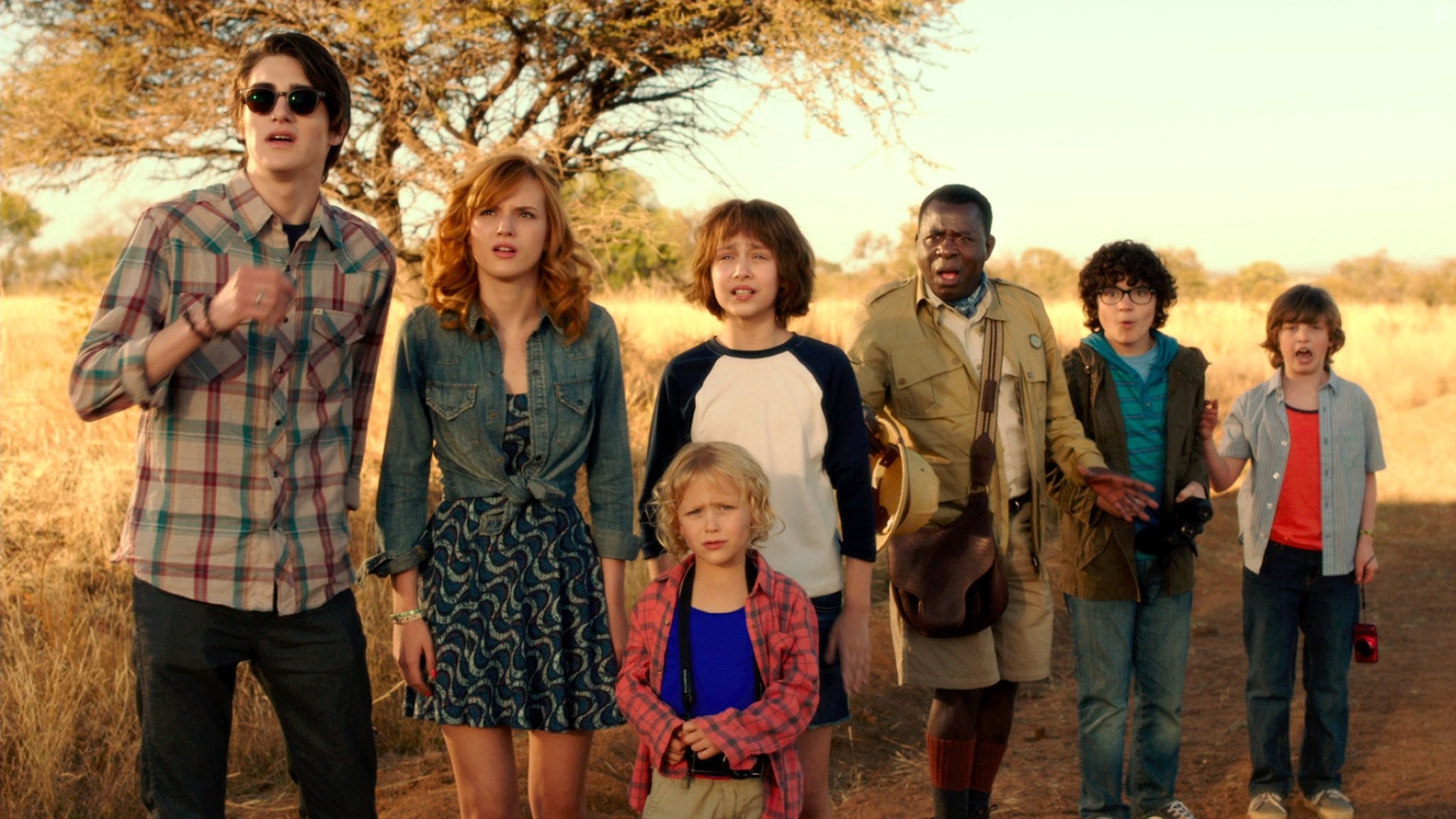 Bella Thorne, Kyle Red Silverstein, Emma Fuhrmann, Zak Henri, Braxton Beckham, and Alyvia Alyn Lind in Смешанные (2014)