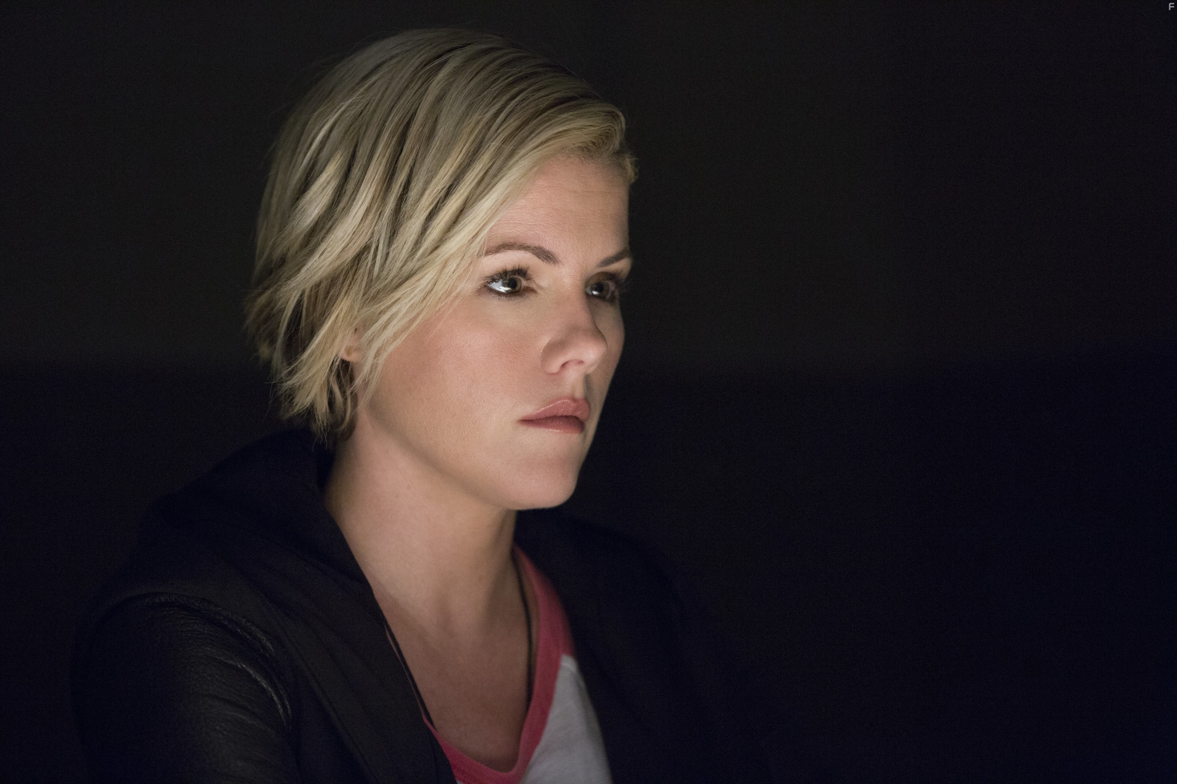 Kathleen Robertson in Убийство первой степени (2014)