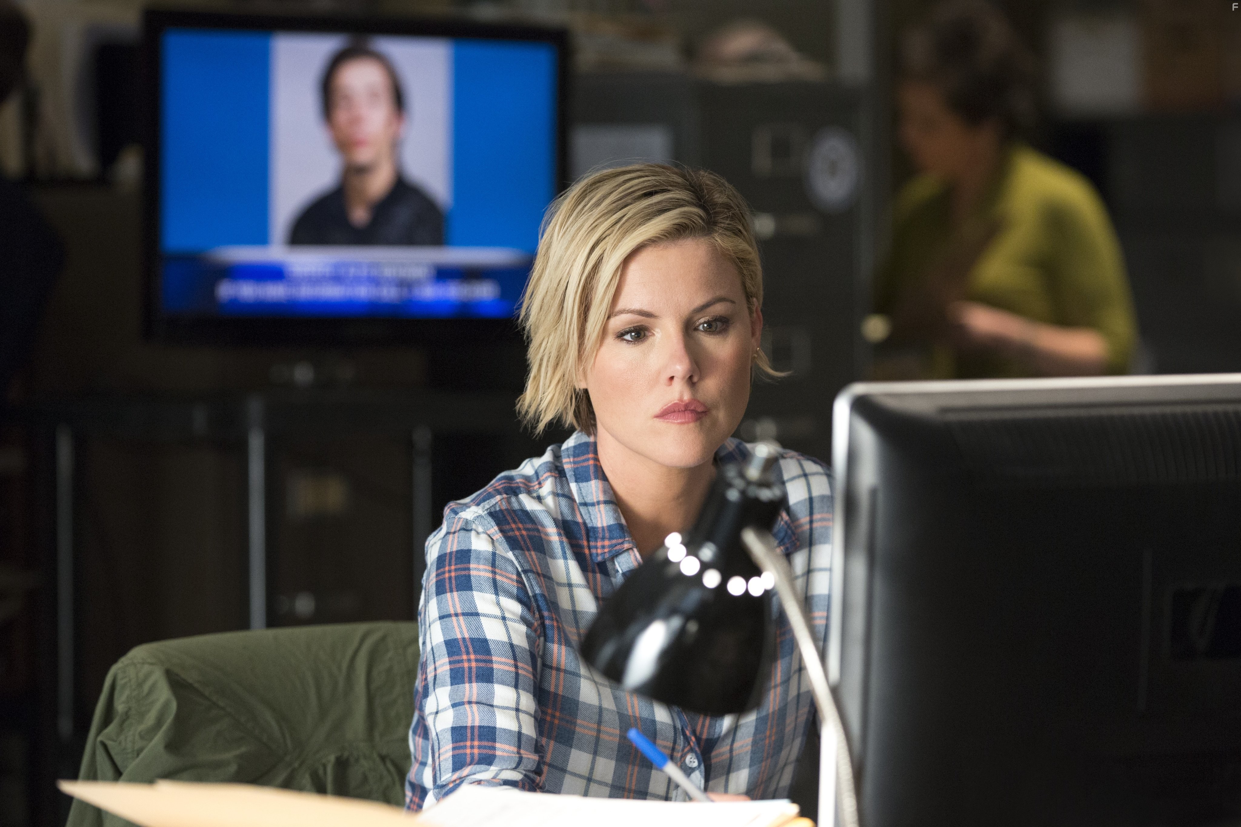Kathleen Robertson in Убийство первой степени (2014)