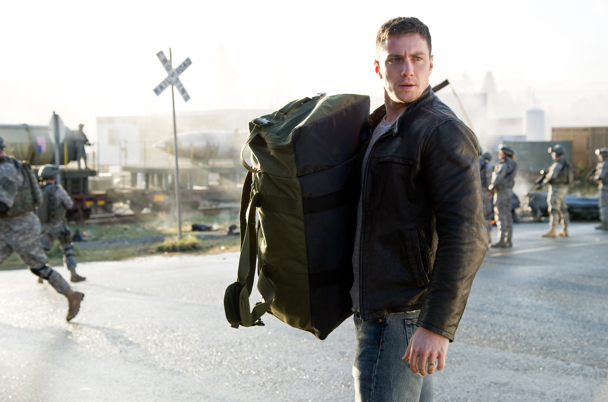 Aaron Taylor-Johnson in Годзилла (2014)