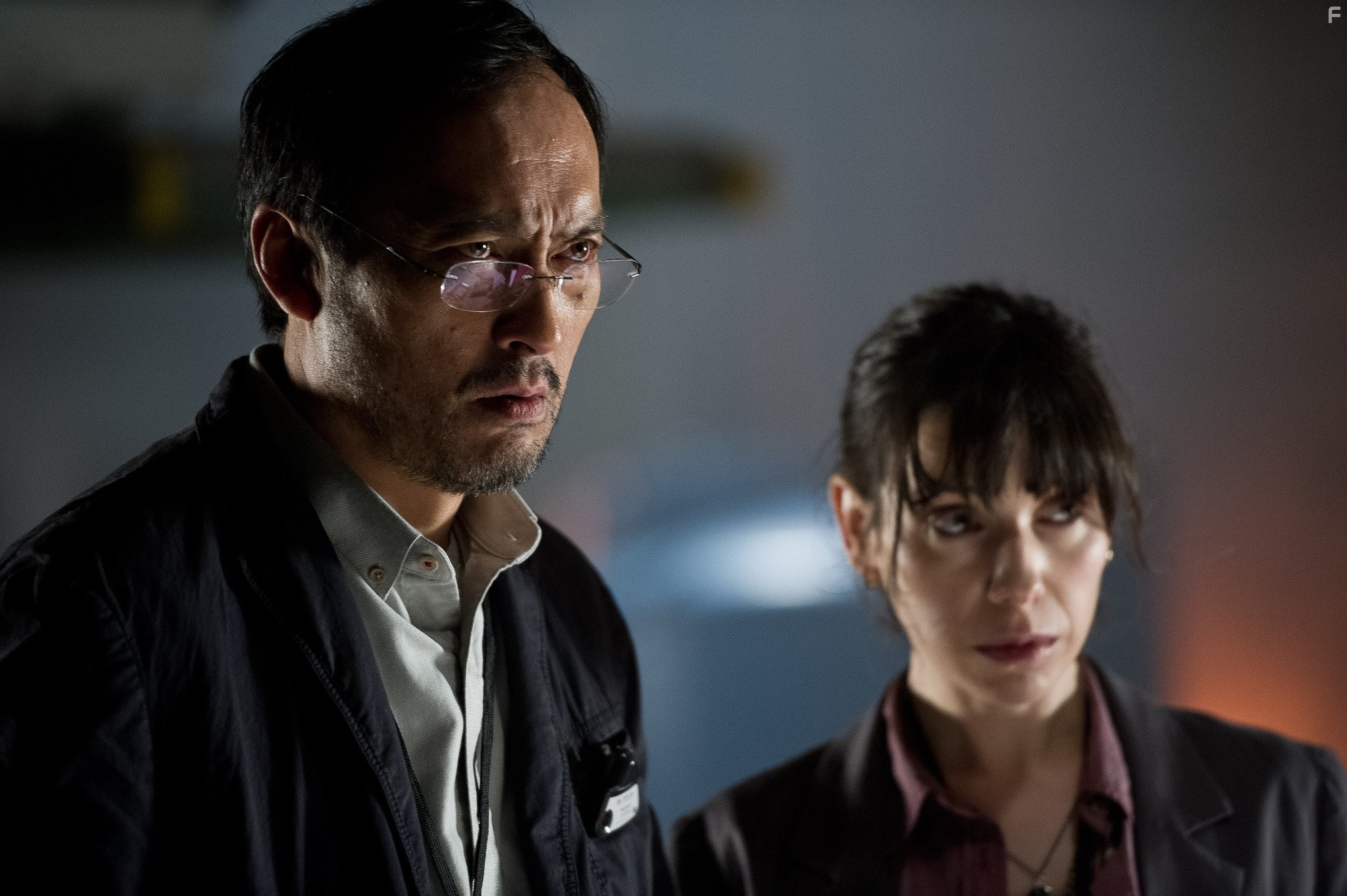 Ken Watanabe and Sally Hawkins in Годзилла (2014)