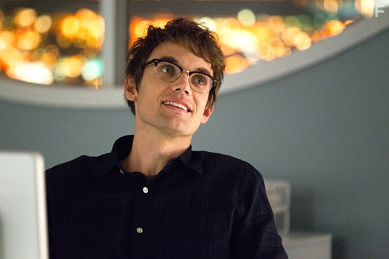 Tyler Hilton in За пределами (2014)