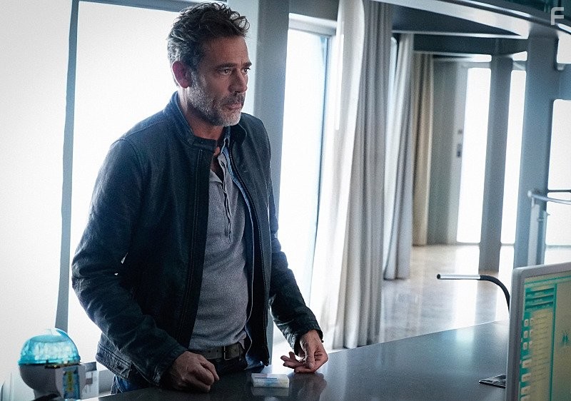 Jeffrey Dean Morgan in За пределами (2014)