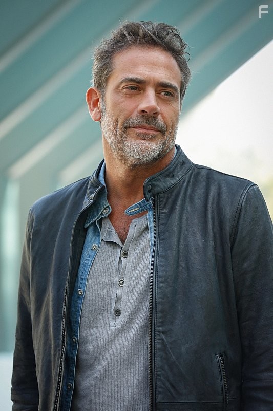 Jeffrey Dean Morgan in За пределами (2014)