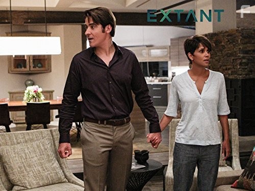 Halle Berry and Goran Visnjic in За пределами (2014)