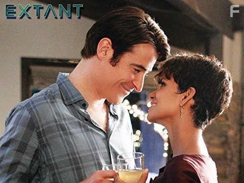 Halle Berry and Goran Visnjic in За пределами (2014)