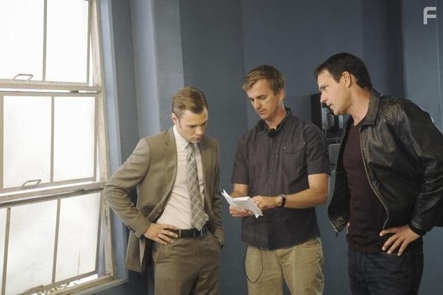 David James Elliott and Patrick John Flueger in Scoundrels (2010)