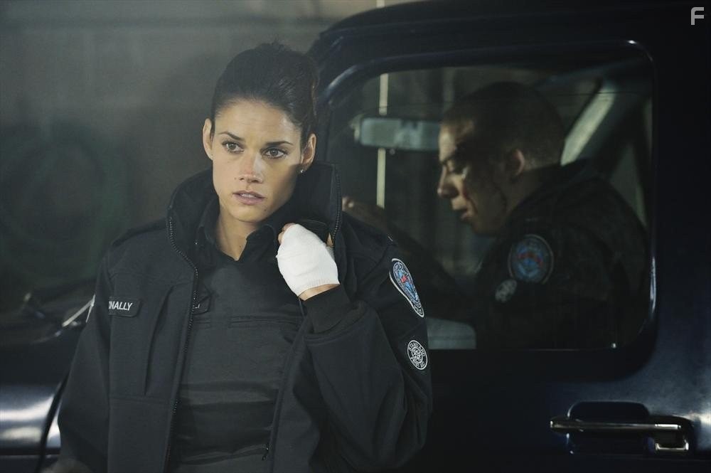 Missy Peregrym in Копы-новобранцы (2010)