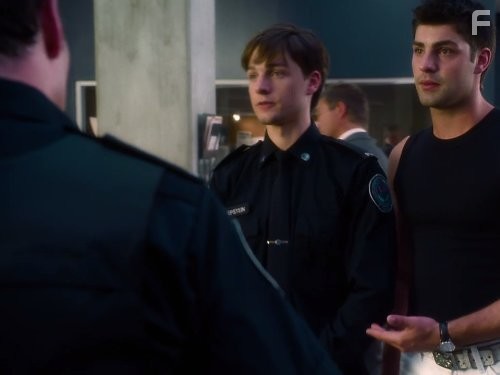 Gregory Smith and Travis Milne in Копы-новобранцы (2010)