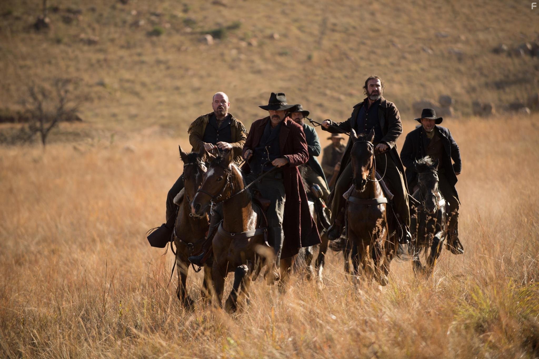 Eric Cantona, Jeffrey Dean Morgan, and David James in Спасение (2014)