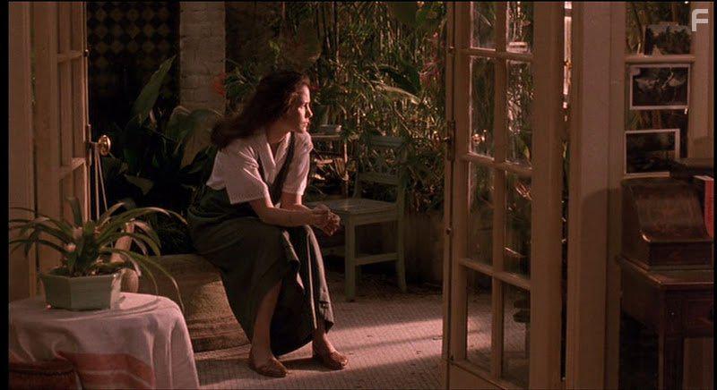 Andie MacDowell in Green Card (1990)
