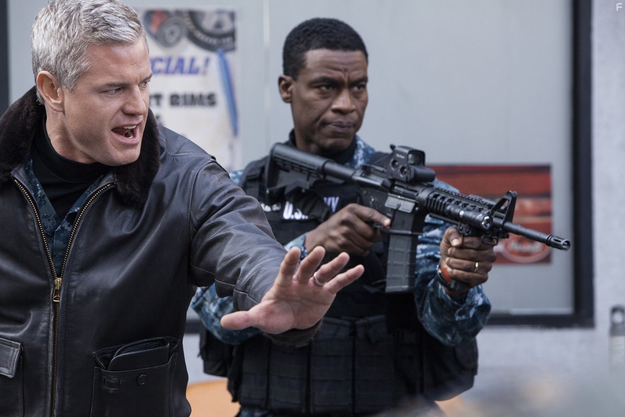 Eric Dane and Charles Parnell in Последний корабль (2014)