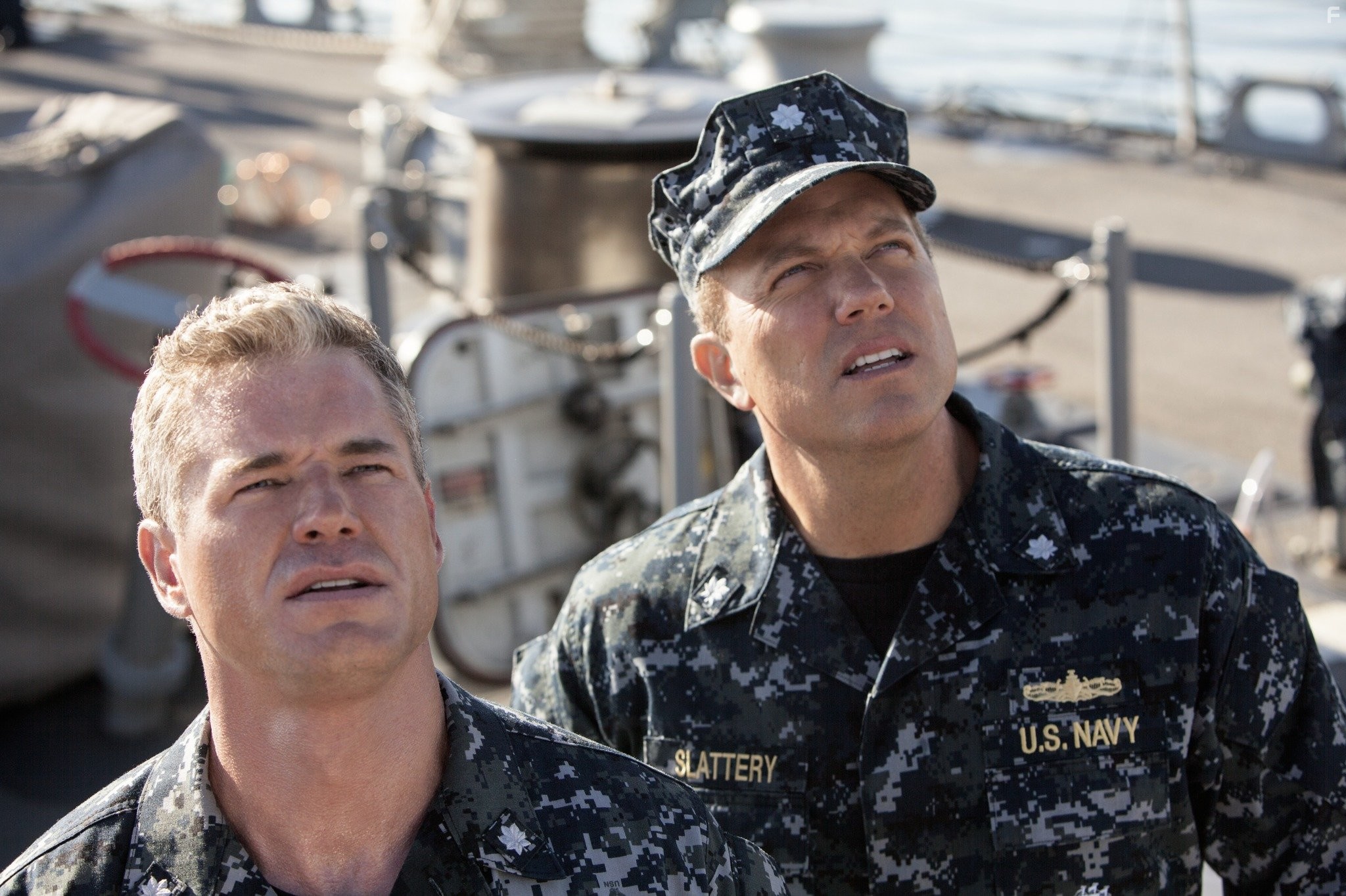 Adam Baldwin and Eric Dane in Последний корабль (2014)