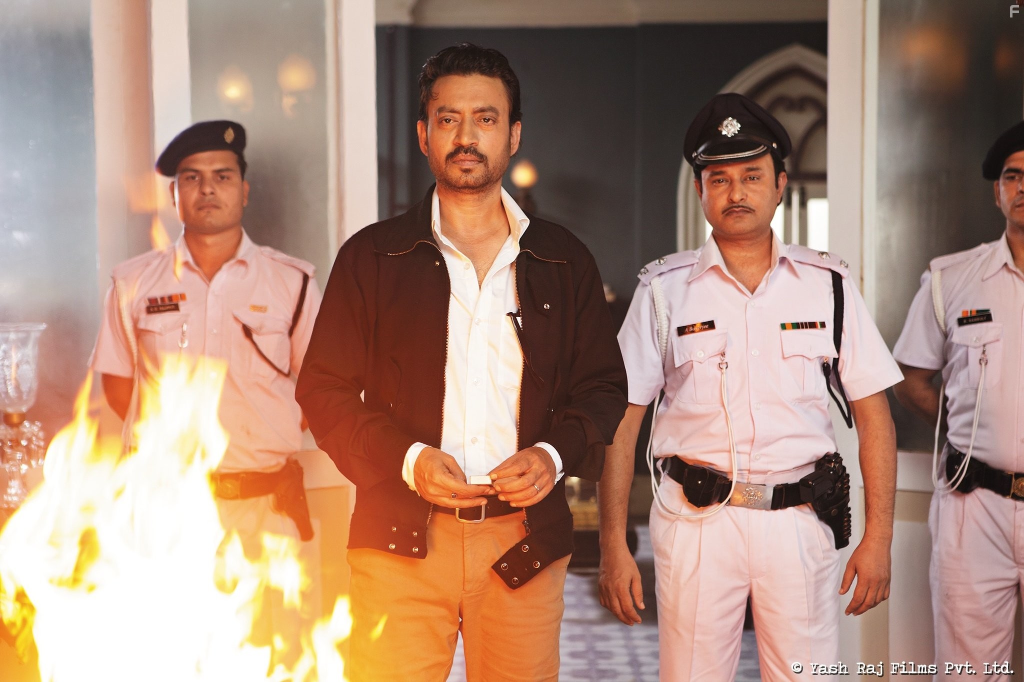 Irrfan Khan in Вне закона (2014)