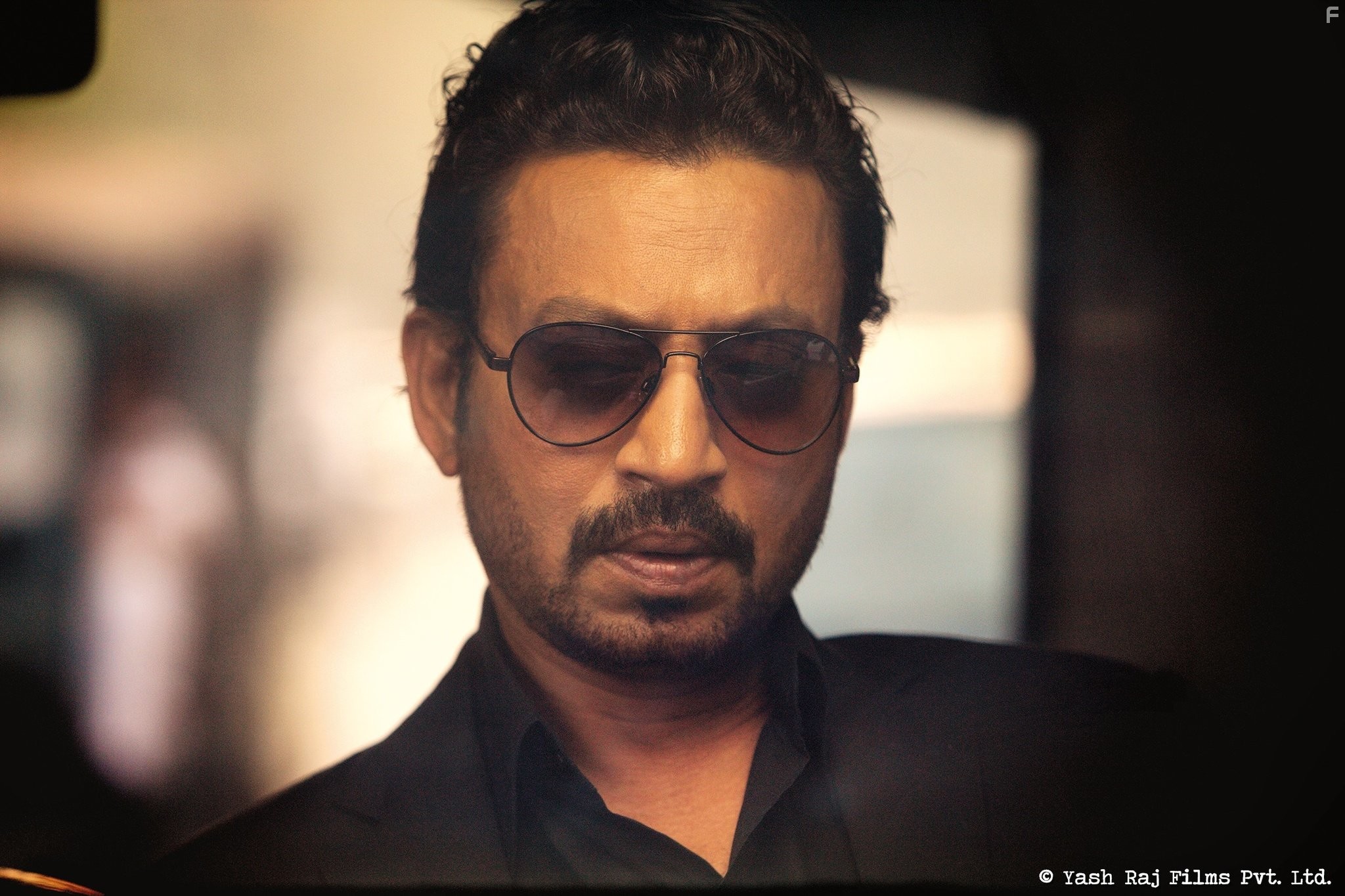 Irrfan Khan in Вне закона (2014)