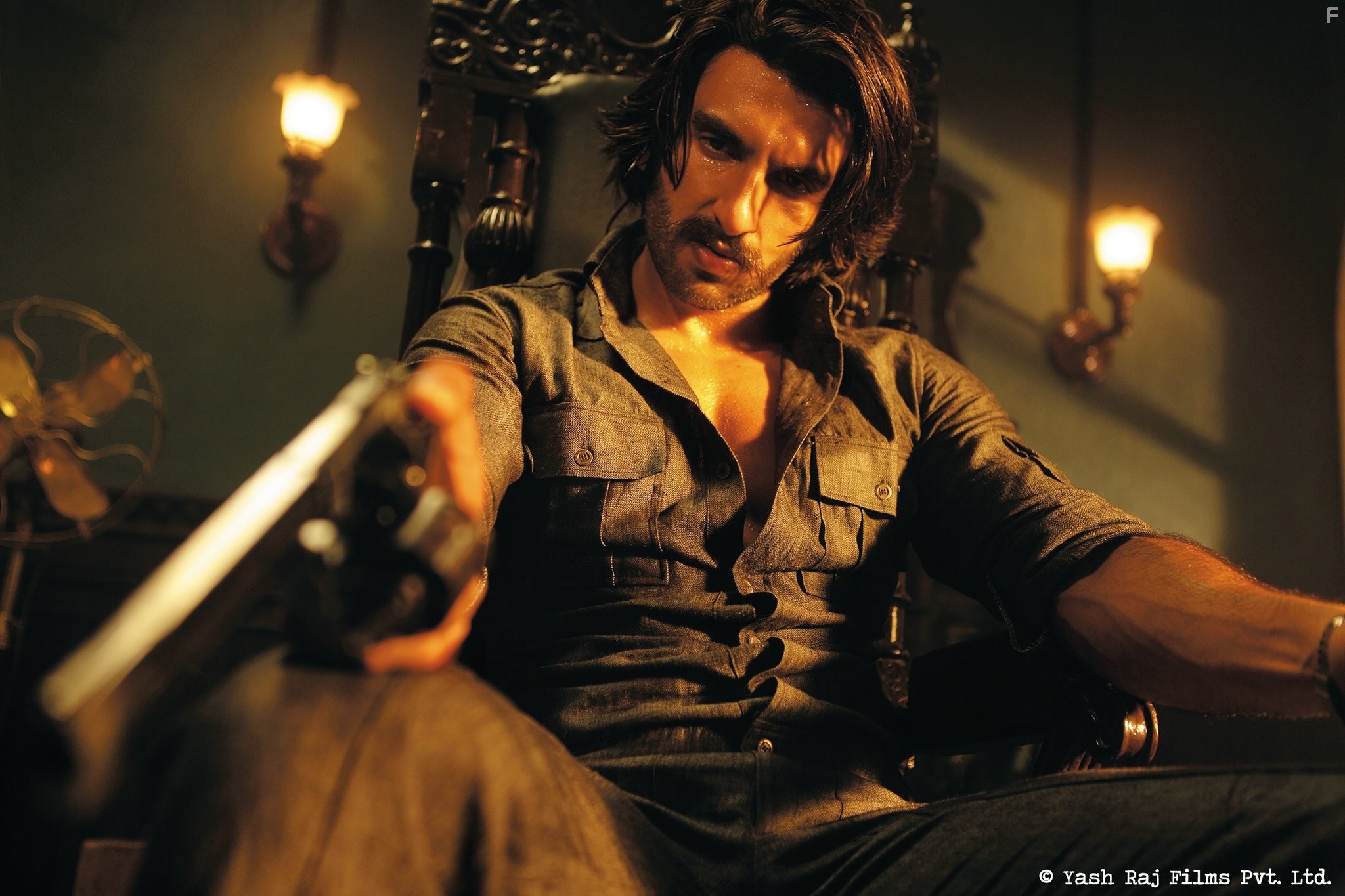 Ranveer Singh in Вне закона (2014)