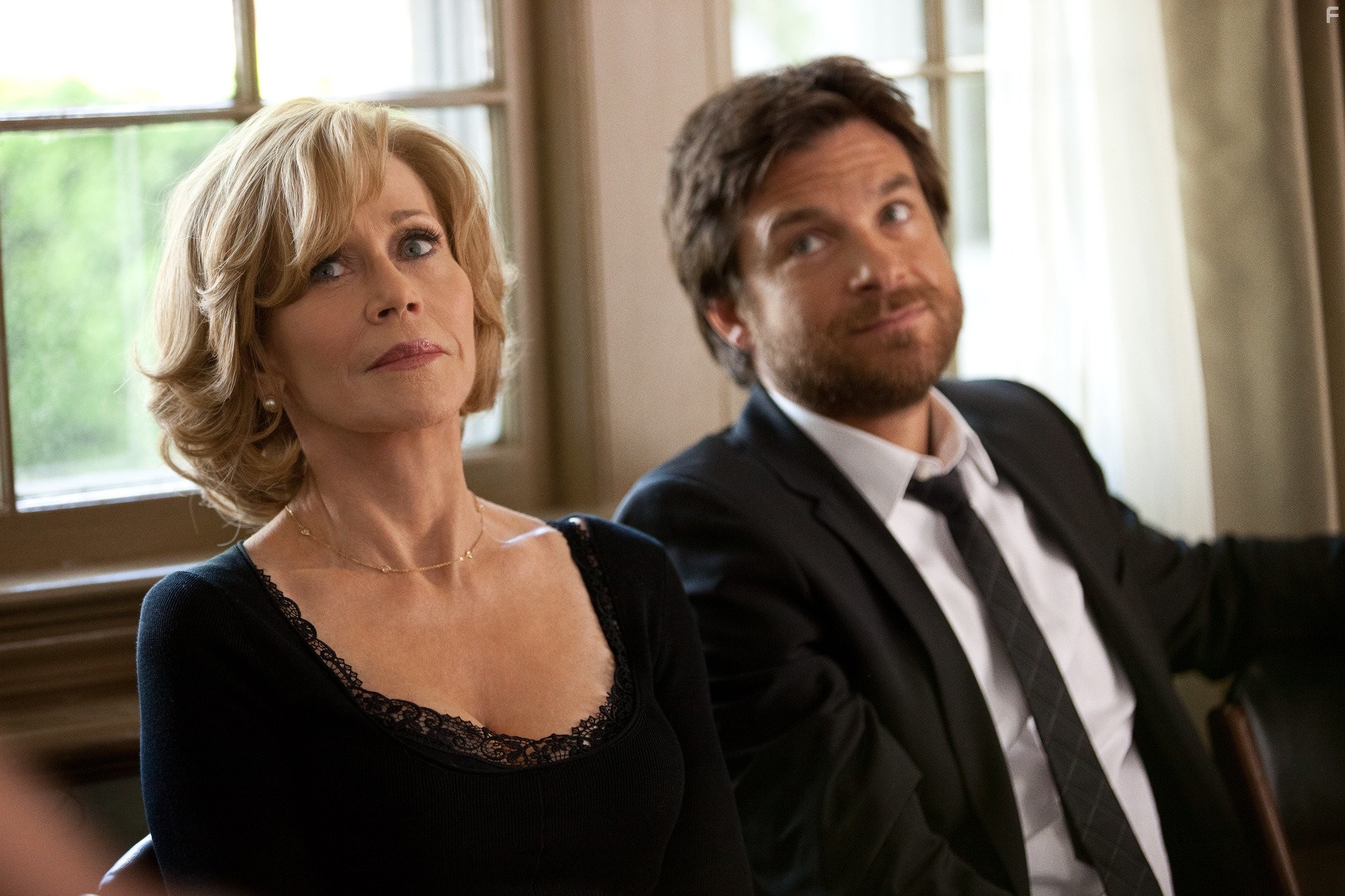 Jane Fonda and Jason Bateman in Дальше живите сами (2014)