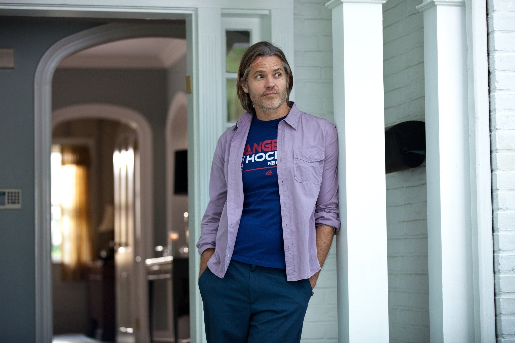 Timothy Olyphant in Дальше живите сами (2014)