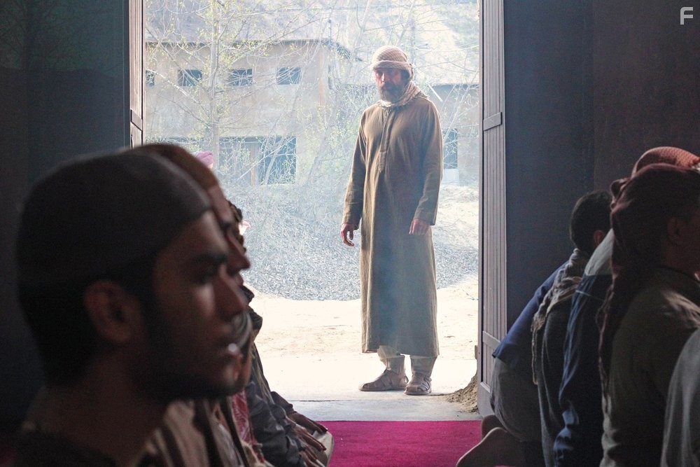 Adam Rayner in Тиран (2014)