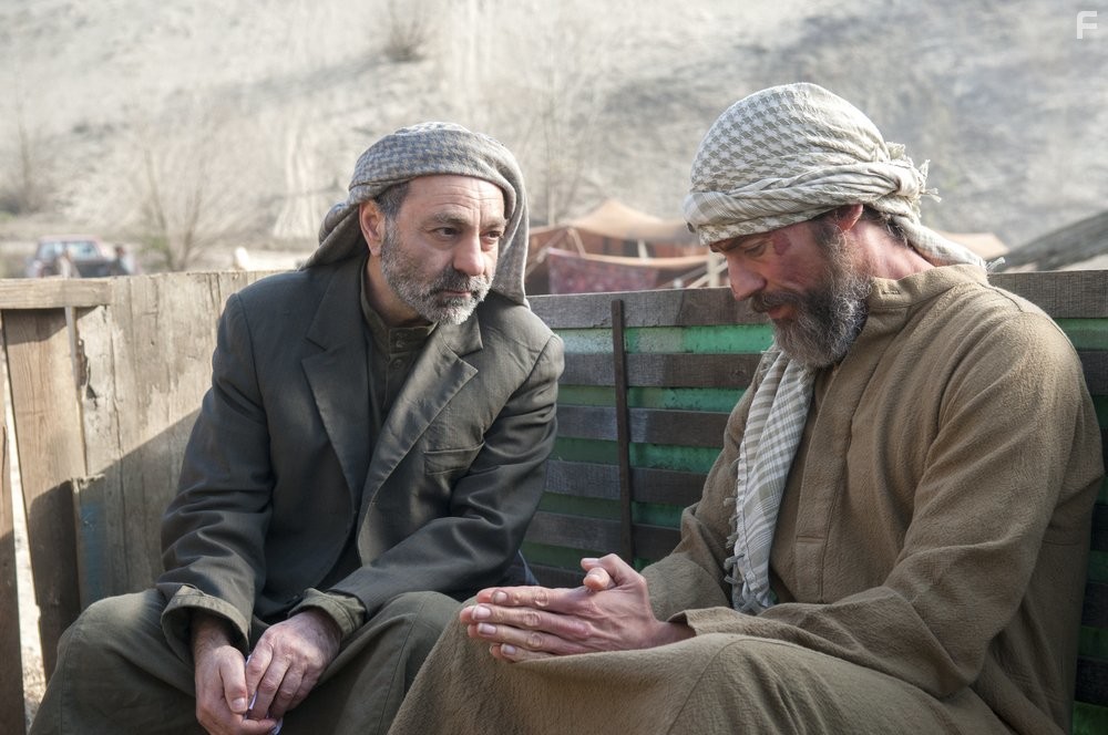 Nasser Memarzia and Adam Rayner in Тиран (2014)