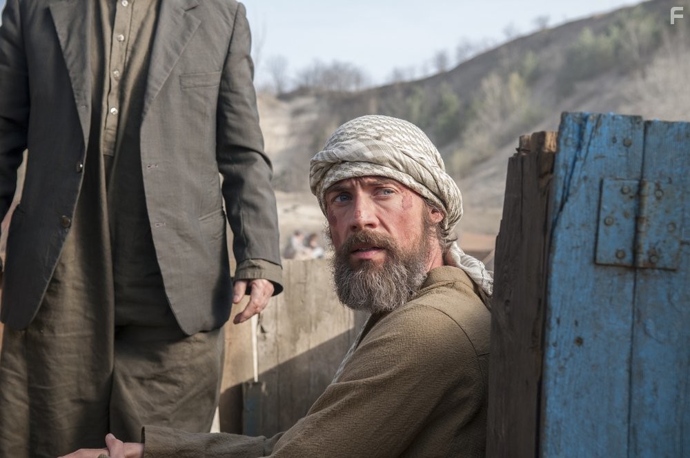 Adam Rayner in Тиран (2014)