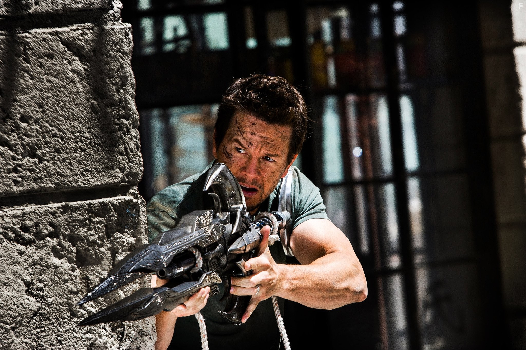 Mark Wahlberg in Трансформеры: Эпоха истребления (2014)