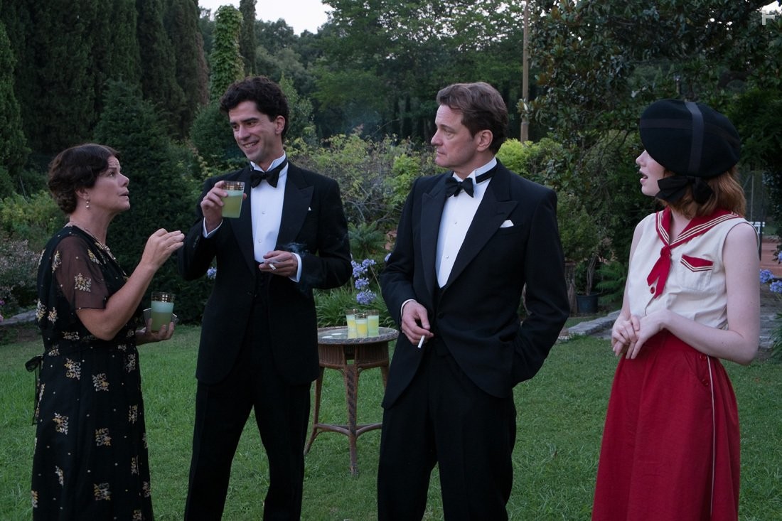 Colin Firth, Marcia Gay Harden, Hamish Linklater, and Emma Stone in Магия лунного света (2014)