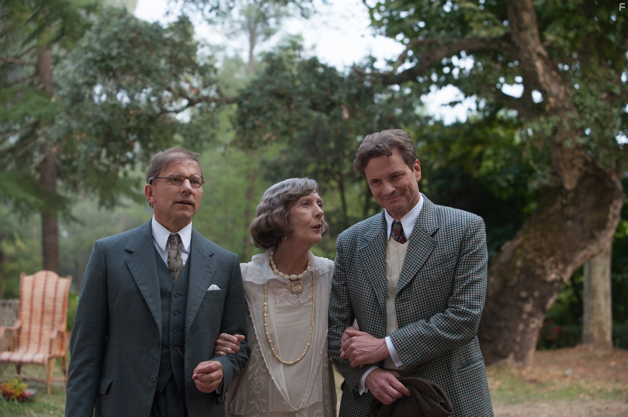 Colin Firth, Eileen Atkins, and Simon McBurney in Магия лунного света (2014)