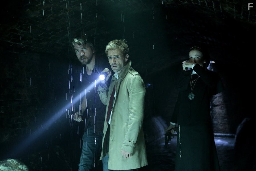 Charles Halford, Matt Ryan, and Claire van der Boom in Константин (2014)