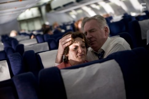 Tom O'Rourke and Becky London in Потерянный рейс (2006)
