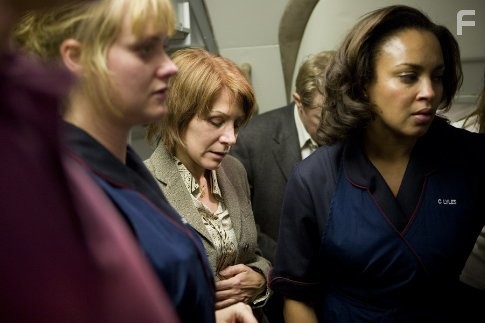 Opal Alladin and Starla Benford in Потерянный рейс (2006)