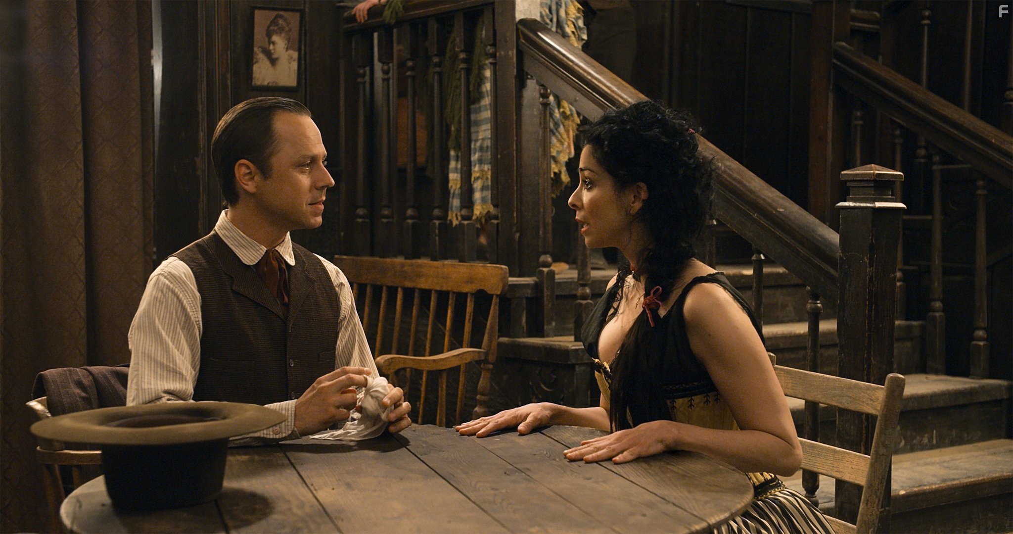 Giovanni Ribisi and Sarah Silverman in Миллион способов потерять голову (2014)