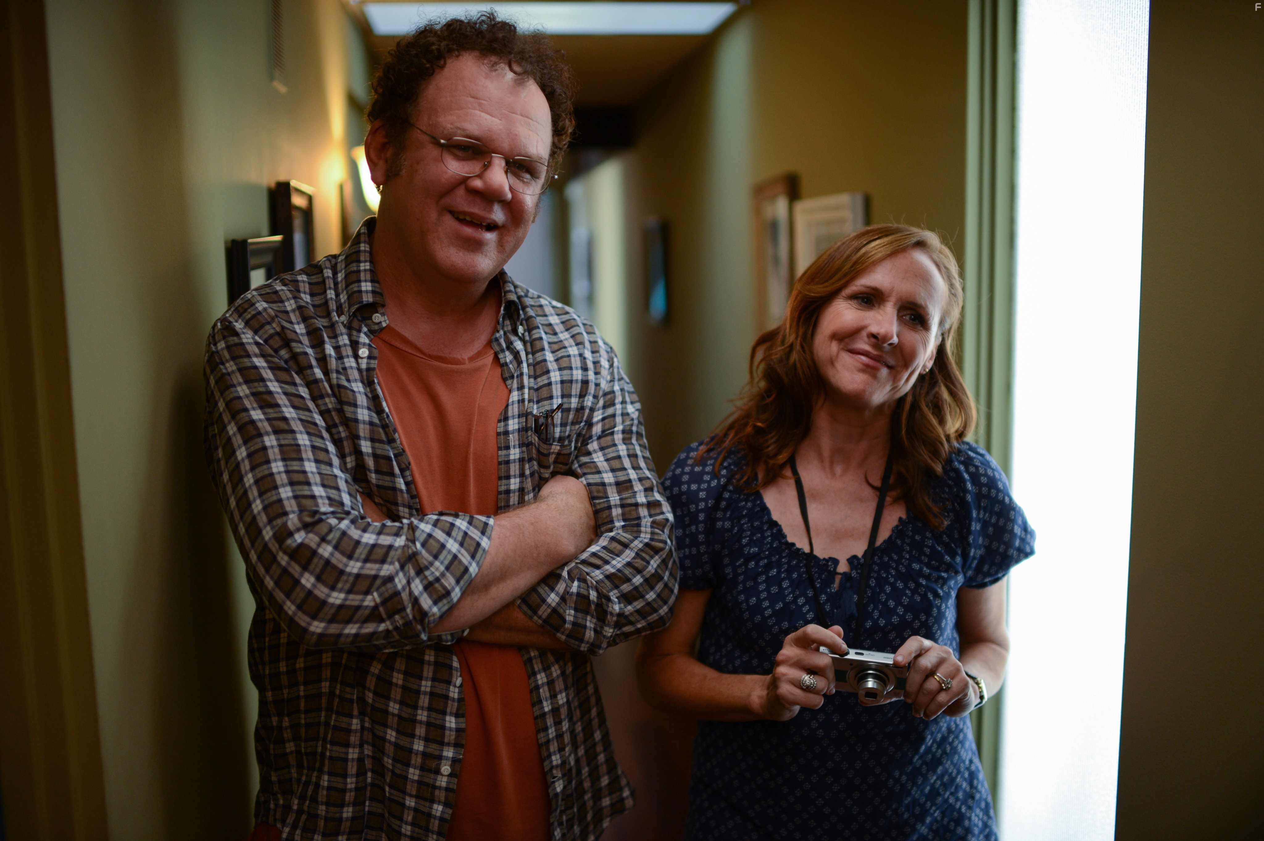John C. Reilly and Molly Shannon in Если твоя девушка зомби (2014)