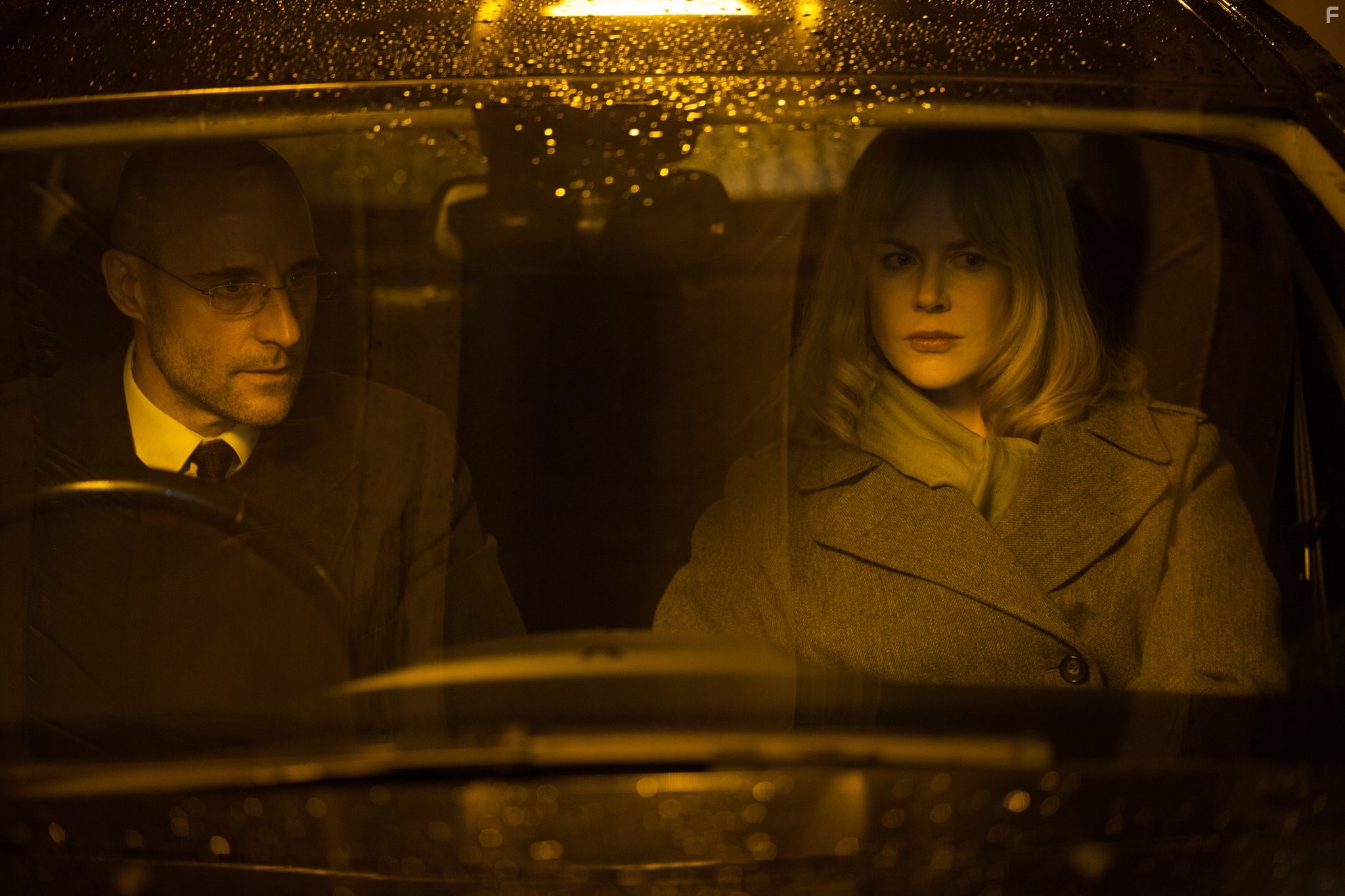 Nicole Kidman and Mark Strong in Прежде чем я усну (2014)