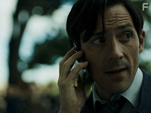 Steve Kazee in Легенды (2014)