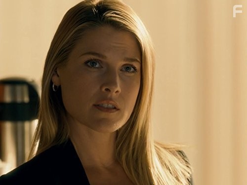Ali Larter in Легенды (2014)