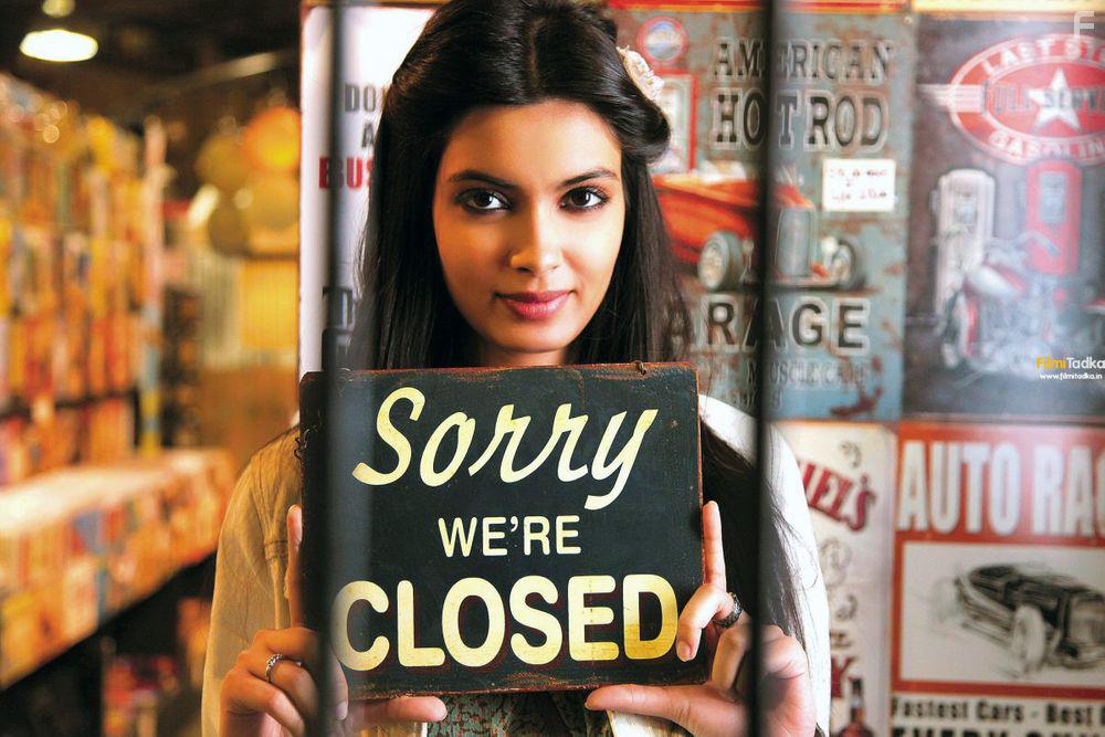 Diana Penty in Cocktail (2012)