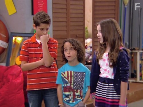 Louis Tomeo and Jason Ian Drucker in Колдовская история (2014)