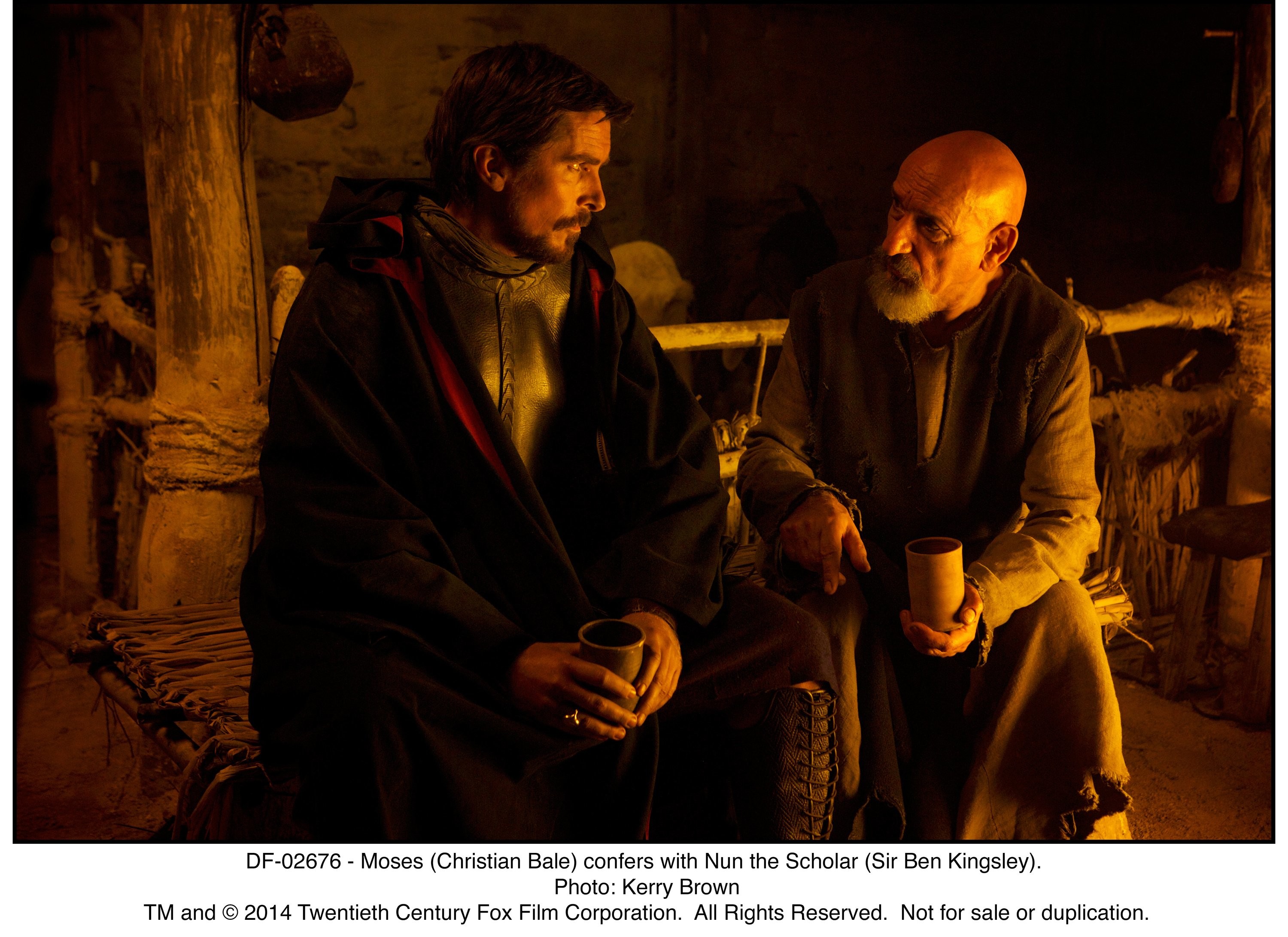 Christian Bale and Ben Kingsley in Исход: Цари и боги (2014)