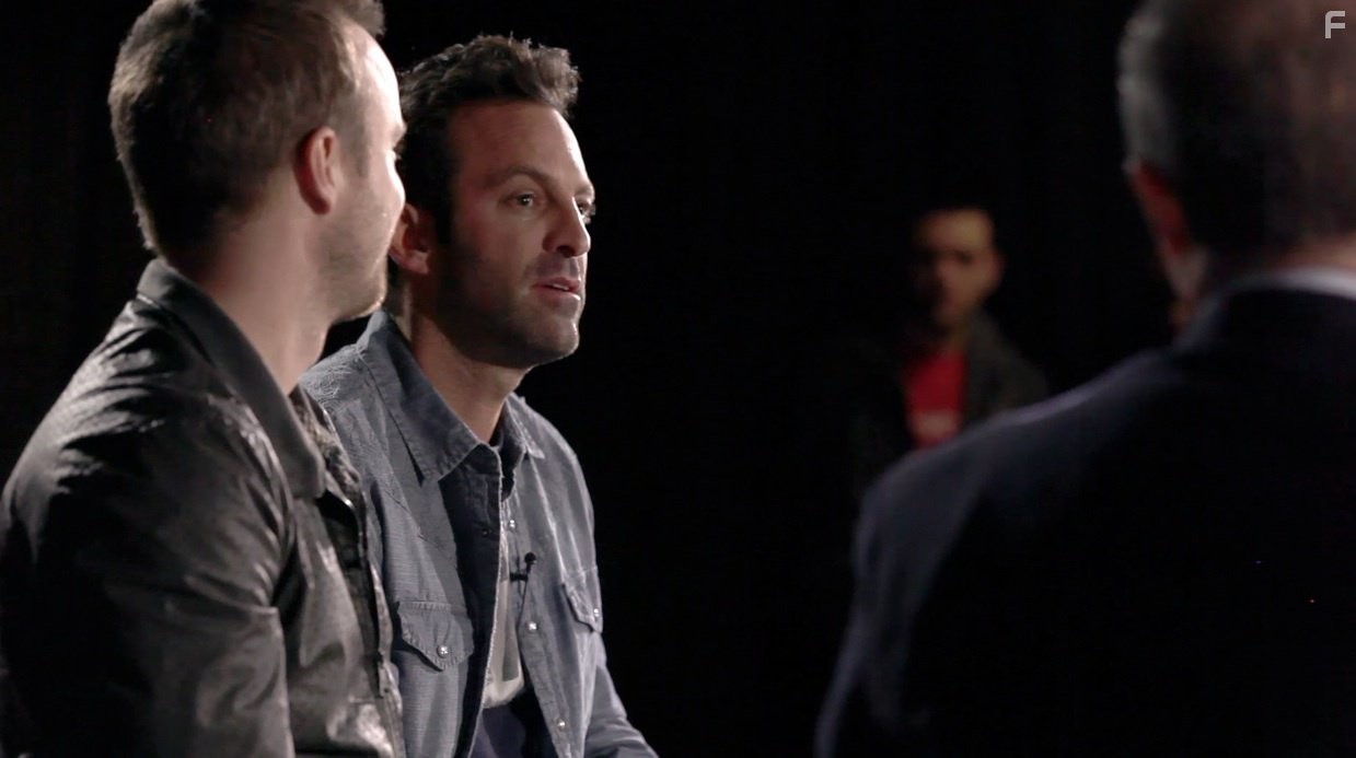 Aaron Paul and Scott Waugh in Need for Speed: Жажда скорости (2014)