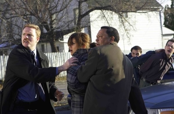 Tiffani Thiessen and Rich Franklin in Cyborg Soldier (2008)