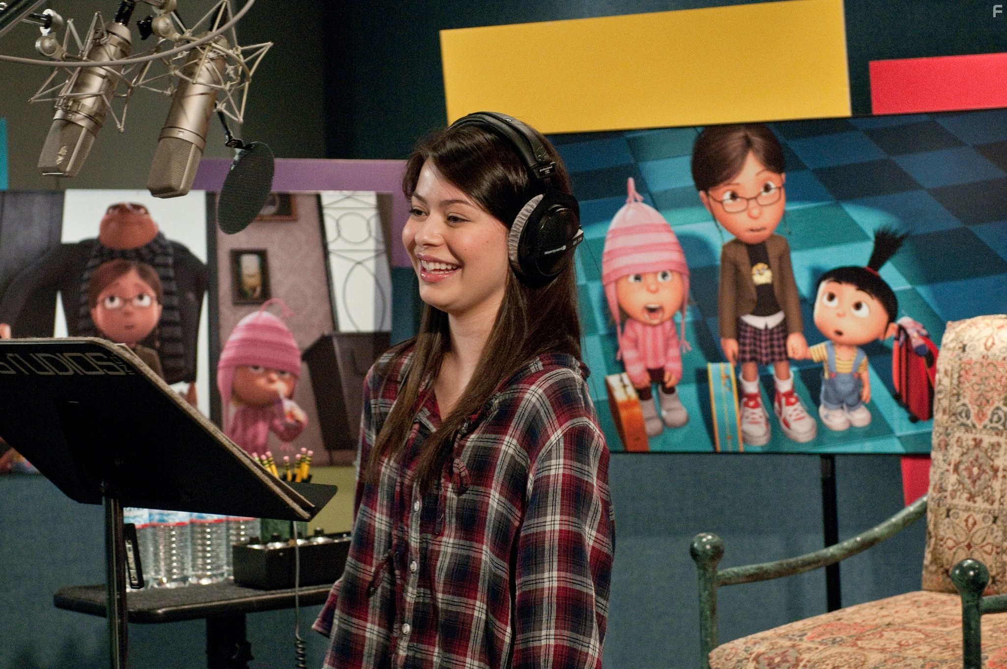 Miranda Cosgrove in Гадкий я (2010)