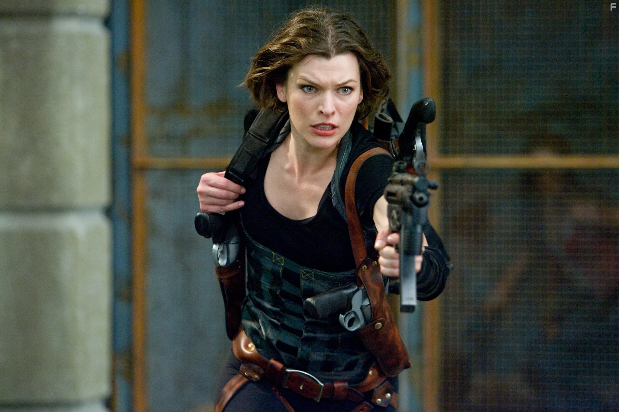 Milla Jovovich in Обитель зла 4: Жизнь после смерти (2010)