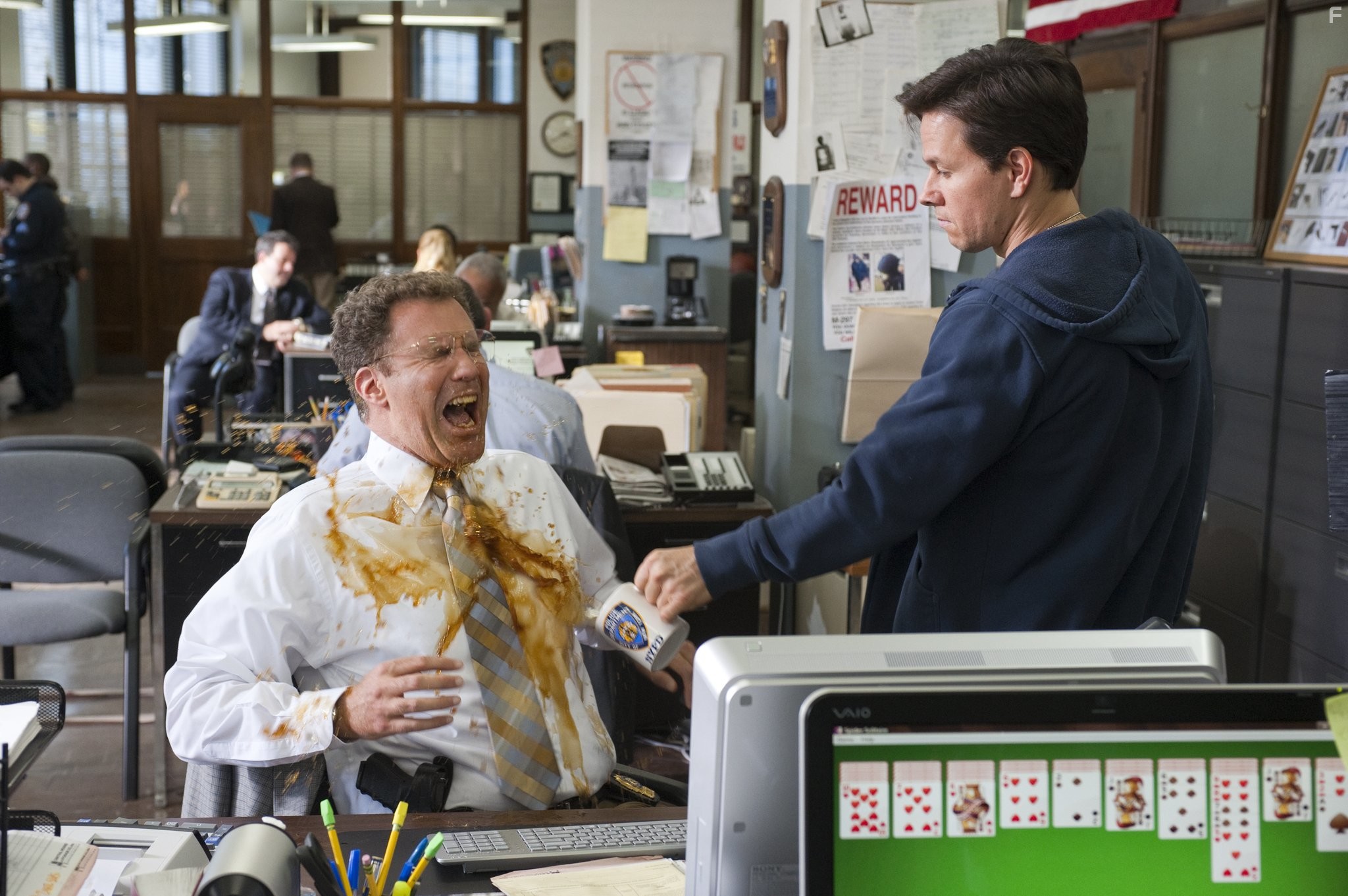 Mark Wahlberg and Will Ferrell in Копы в глубоком запасе (2010)