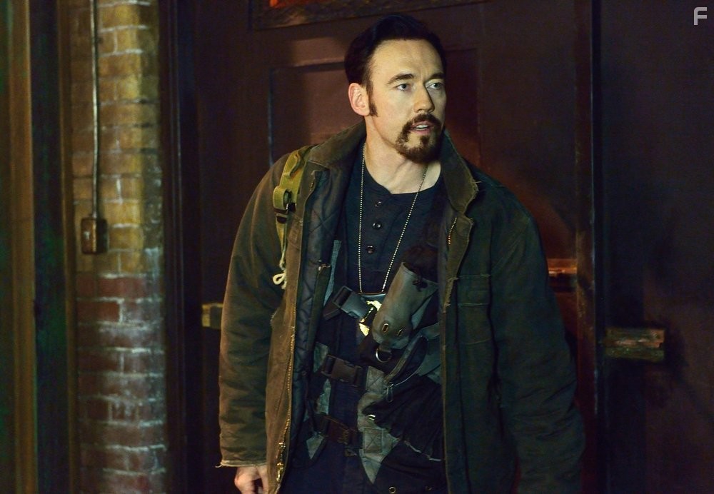 Kevin Durand in Штамм (2014)