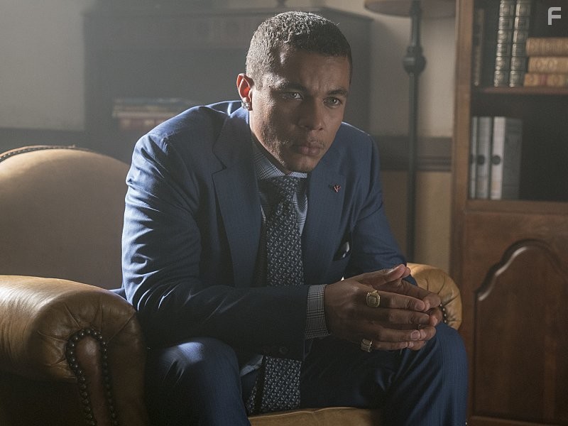 Ismael Cruz Cordova in Рэй Донован (2013)