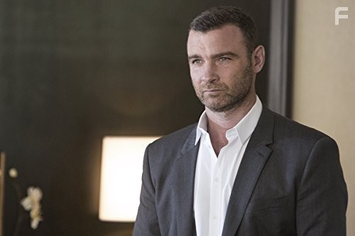 Liev Schreiber in Рэй Донован (2013)