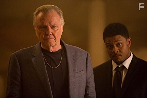 Jon Voight and Pooch Hall in Рэй Донован (2013)