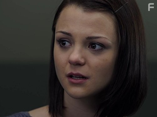 Kathryn Prescott in В поисках Картер (2014)