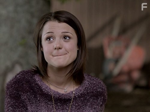 Kathryn Prescott in В поисках Картер (2014)